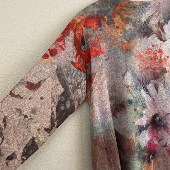 EUC Et’Lois Artsy Floral Multicolor Tunic Top Size - Picture 3 of 6